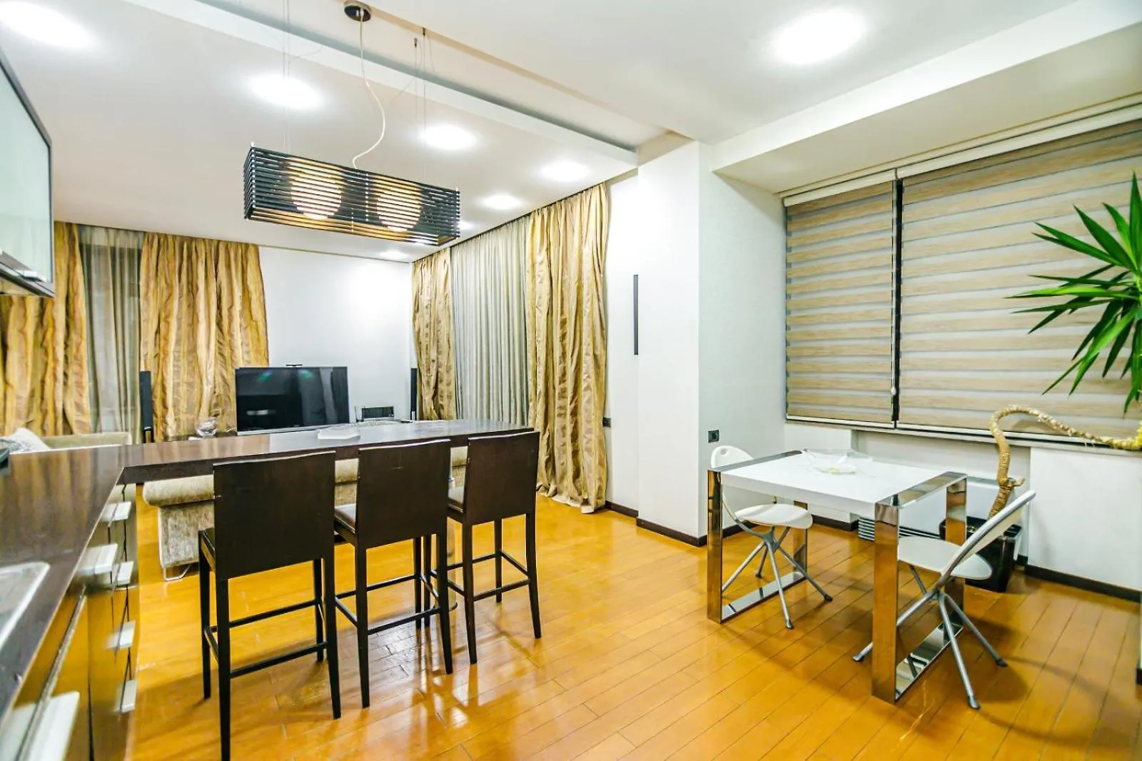 Apartment Corner Lux バクー 0*,