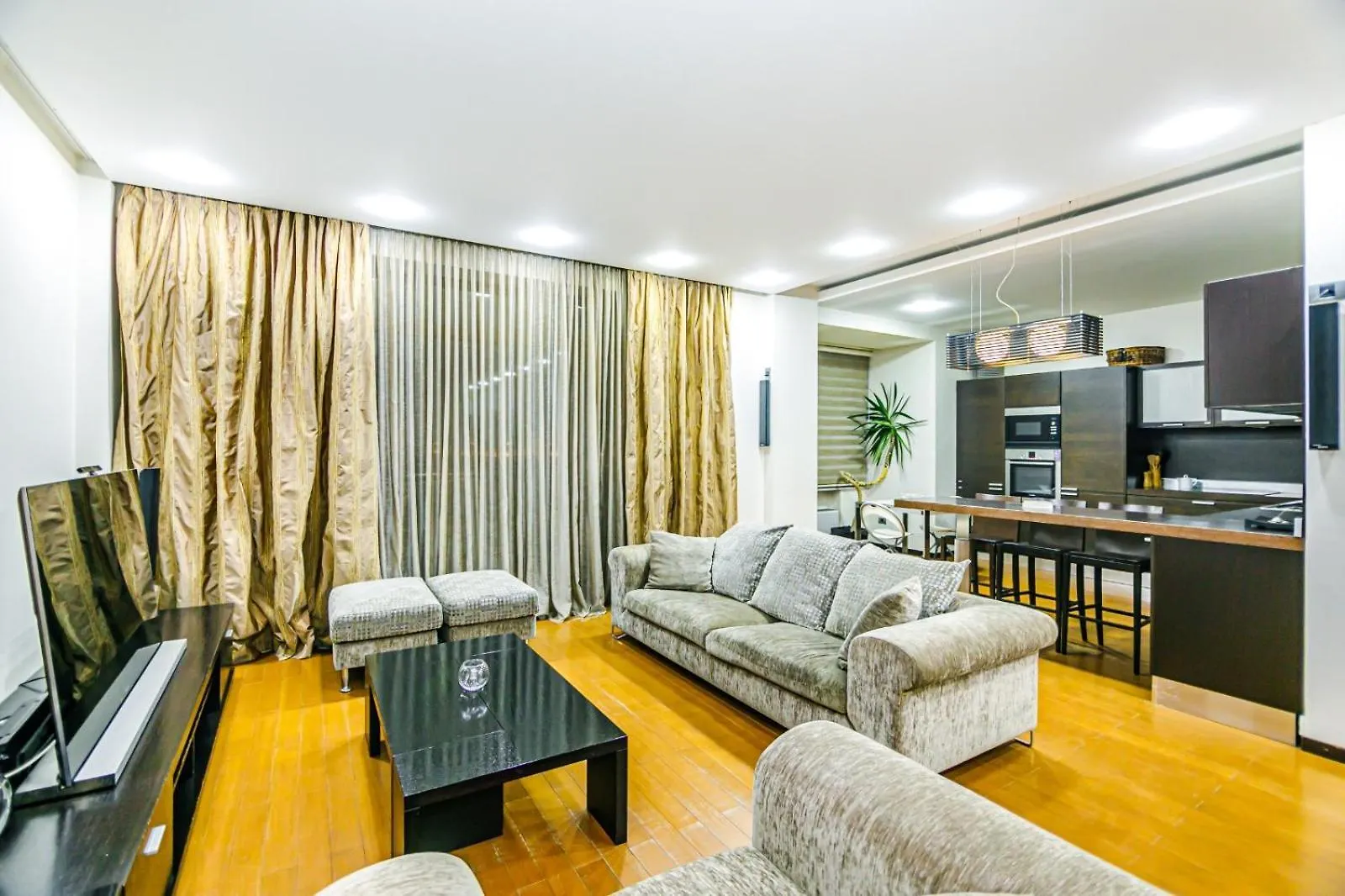 Apartment Corner Lux バクー